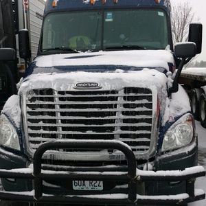 Meet your Posher, Kit